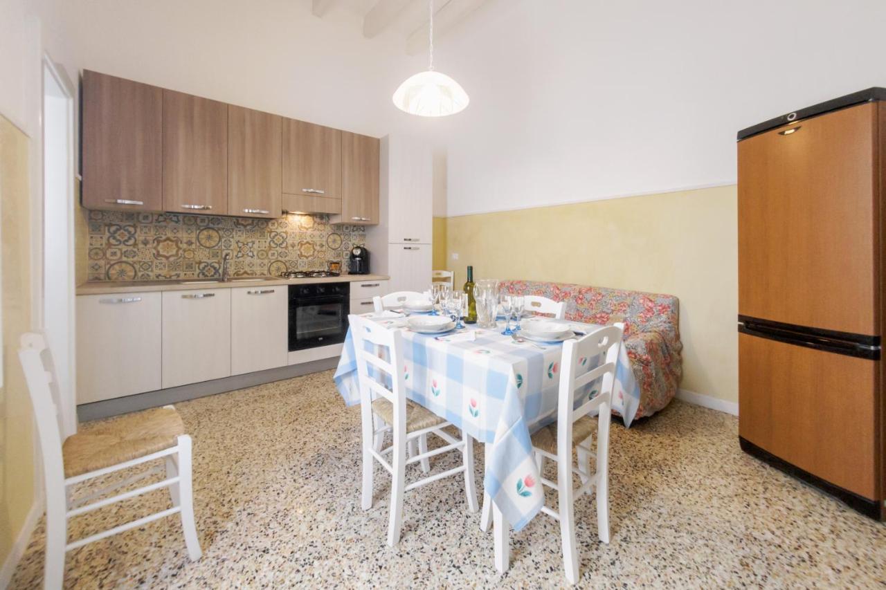 Casa Vacanze Penelope Alessano Bagian luar foto